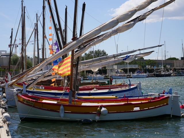 bootjes in de haven van perpignan